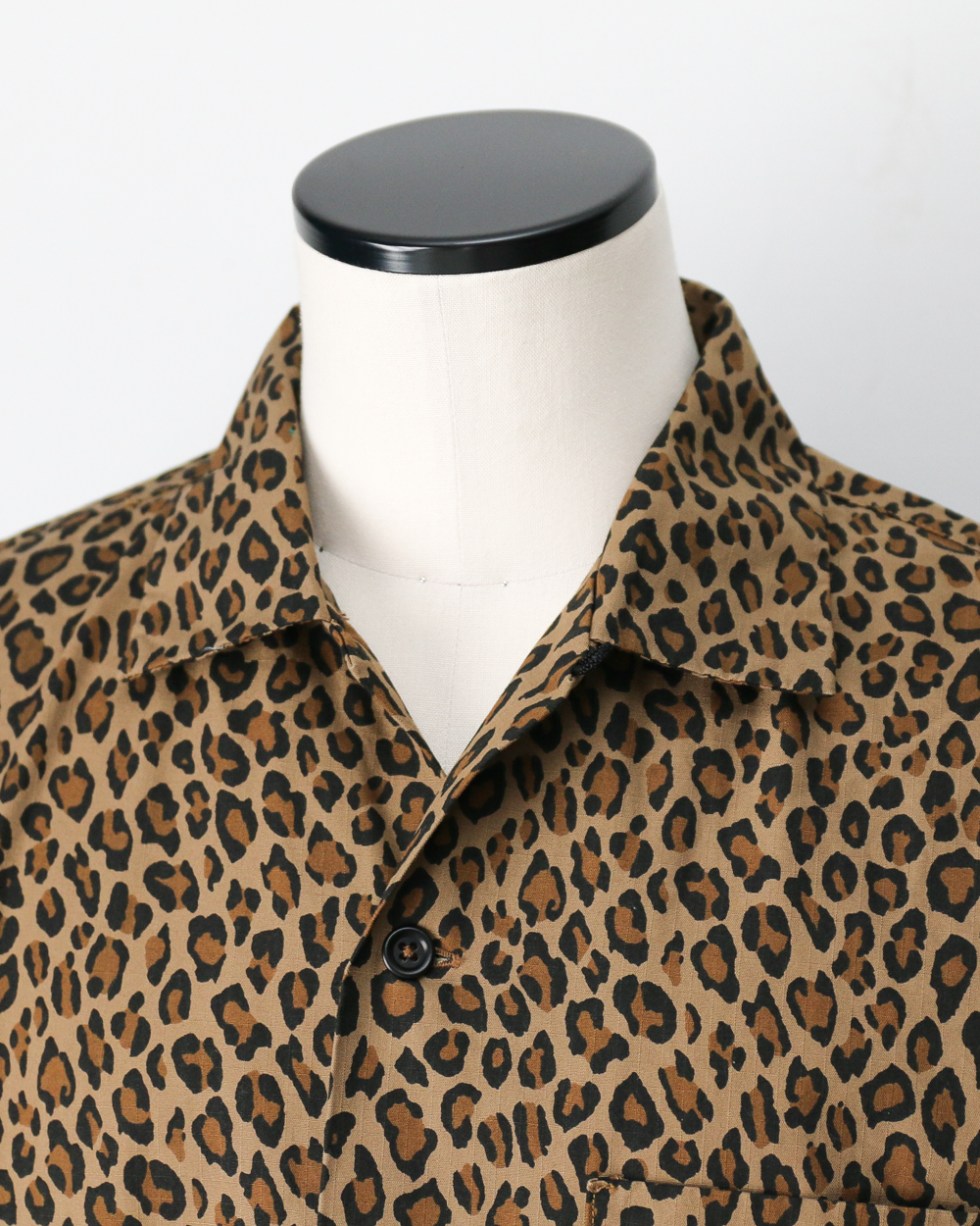 COLIMBO ZB-0314 MODEST OPEN COLLAR SHIRT "LEOPARD PATTERN"