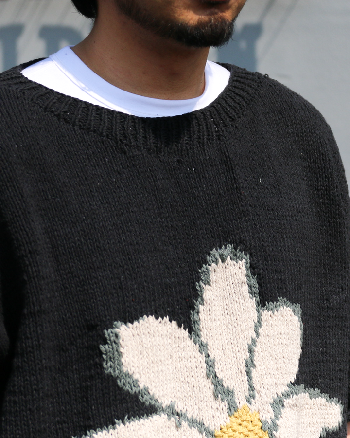 MacMahon Knitting Mills Big S/S Crew Neck Knit-Flower Black