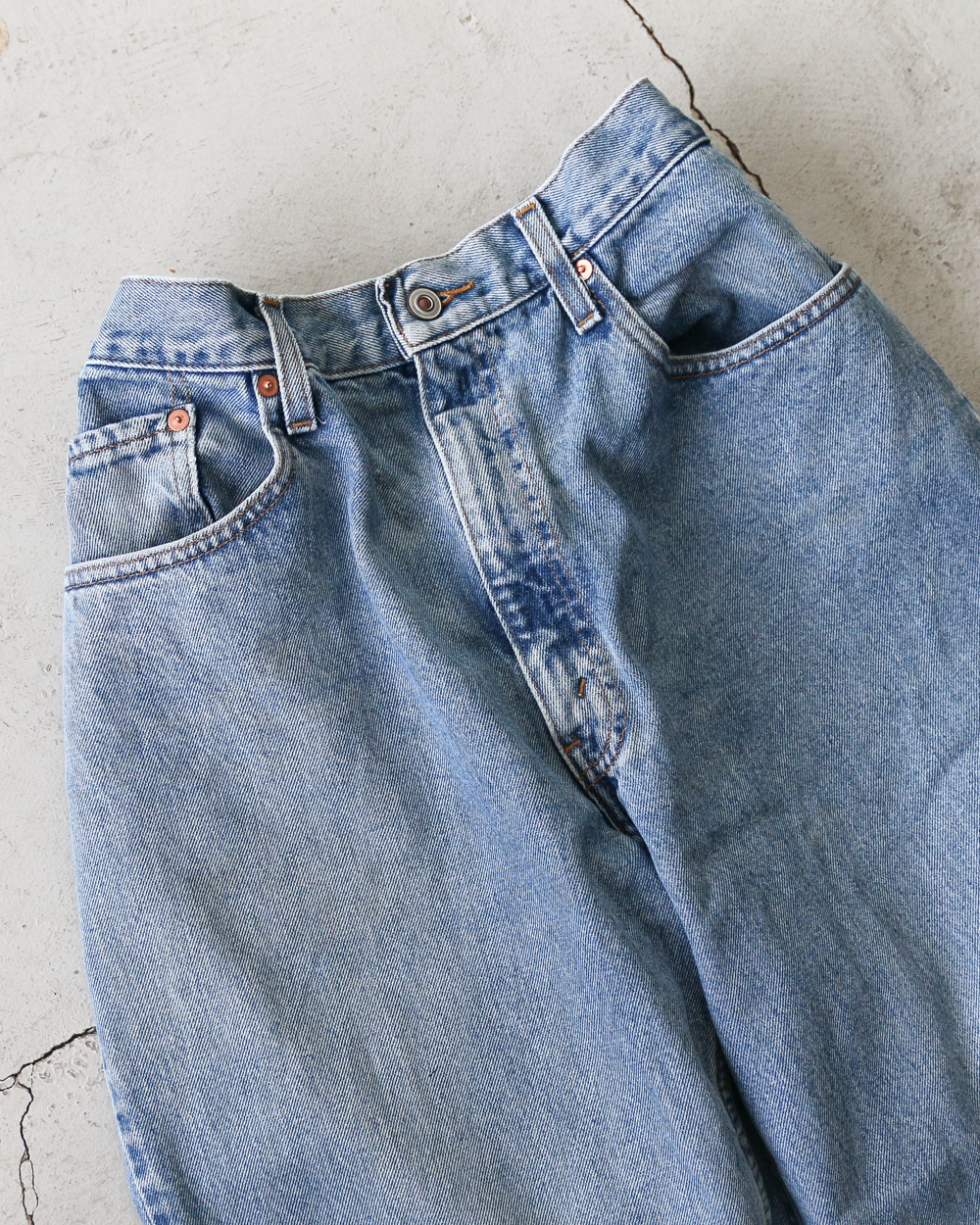 Used Levis 550 Remake Jeans 38-1