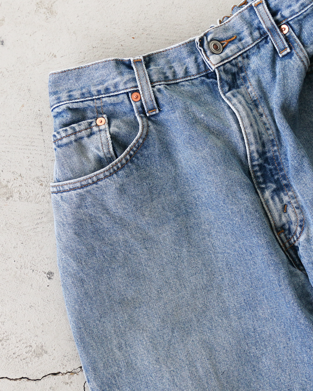Used Levis 550 Remake Jeans 38-1