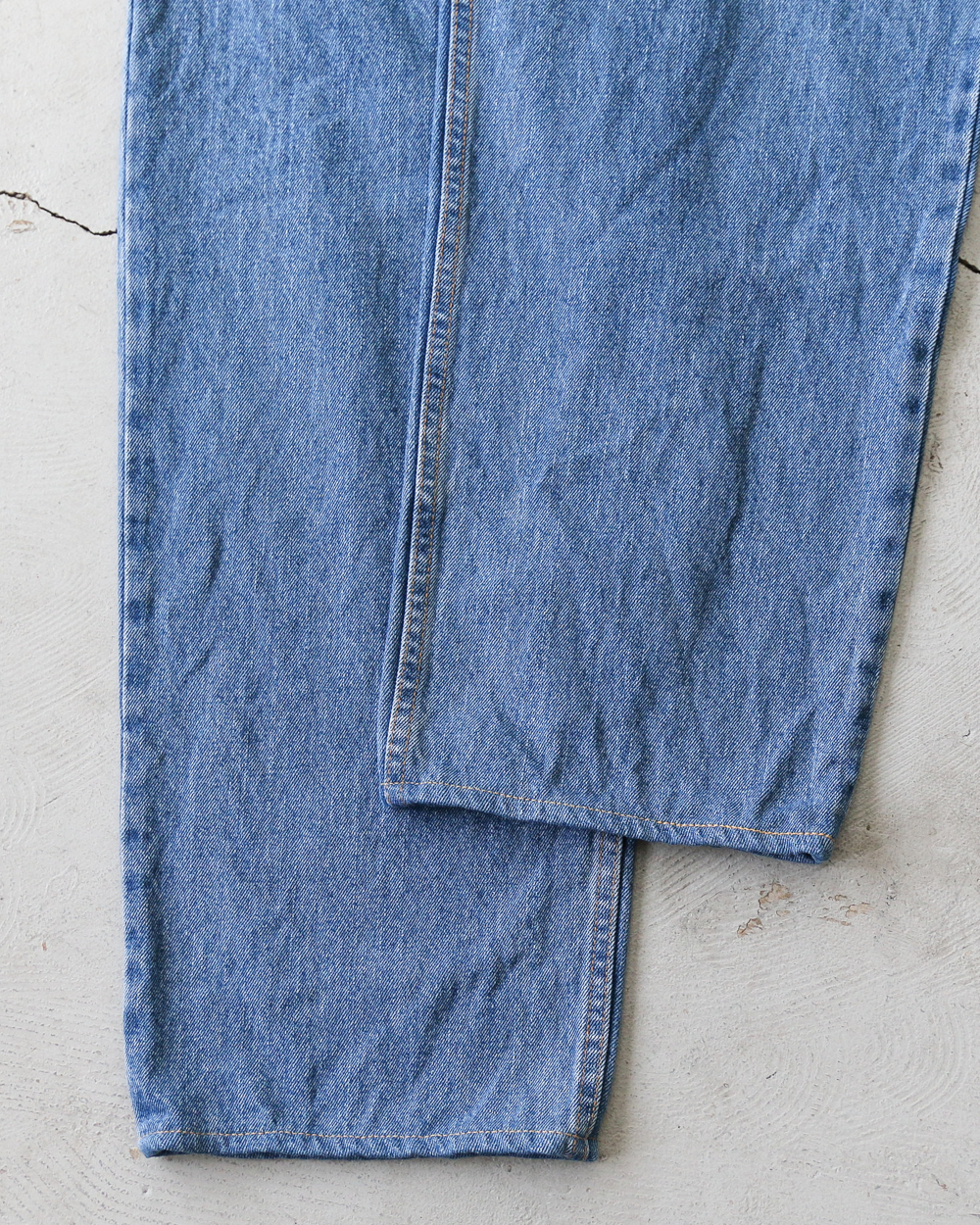 Used Levis 550 Remake Jeans 38-2