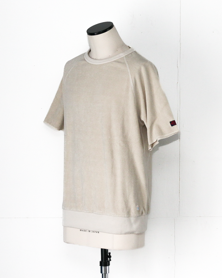 TURN ME ON Raffy Pile Raglan Tee Sand