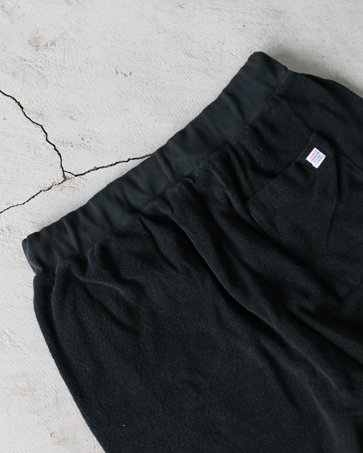 TURN ME ON Raffy Pile Easy Shorts Black