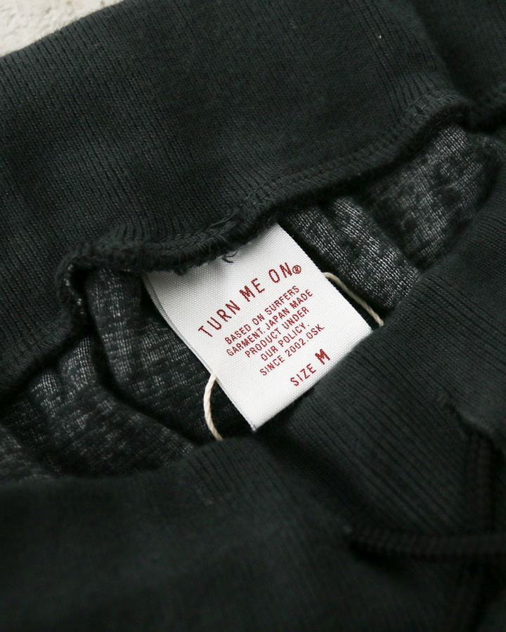 TURN ME ON Raffy Pile Easy Shorts Black