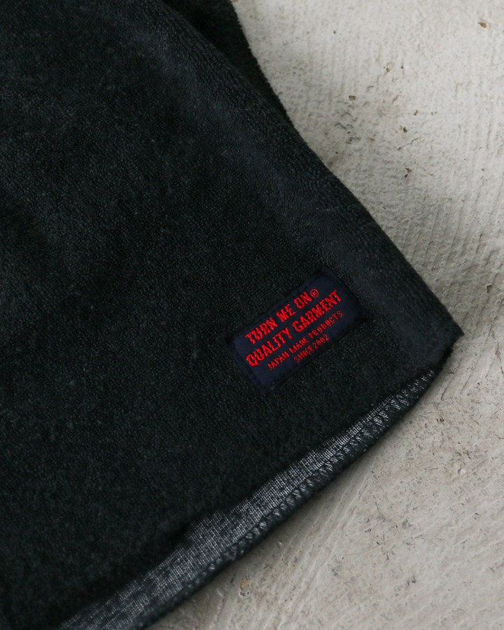 TURN ME ON Raffy Pile Easy Shorts Black