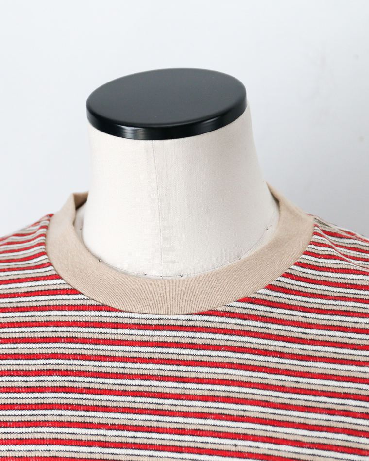 B.T.R. Behind The River "Gordie" Border Tee Ace(Red)