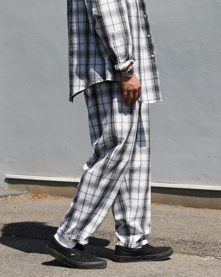 BURLAP OUTFITTER SEERSUCKER PLAID TRACK PANT White×Black
