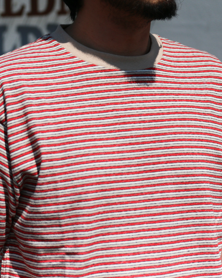 B.T.R. Behind The River "Gordie" Border Tee Ace(Red)