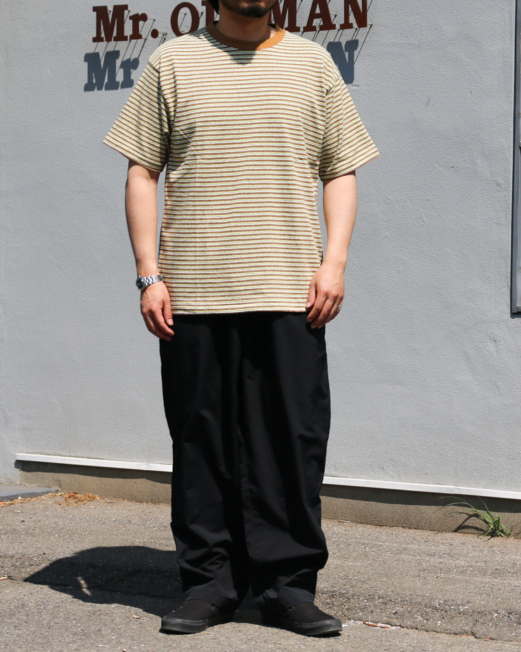 B.T.R. Behind The River "Gordie" Border Tee Eyeball(Yellow)
