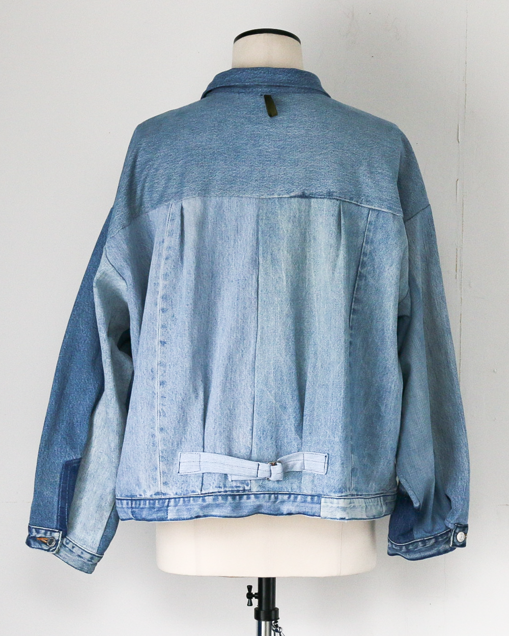 SUNNY SIDE UP REMAKE DENIM 1ST T-BACK WIDE JACKET A