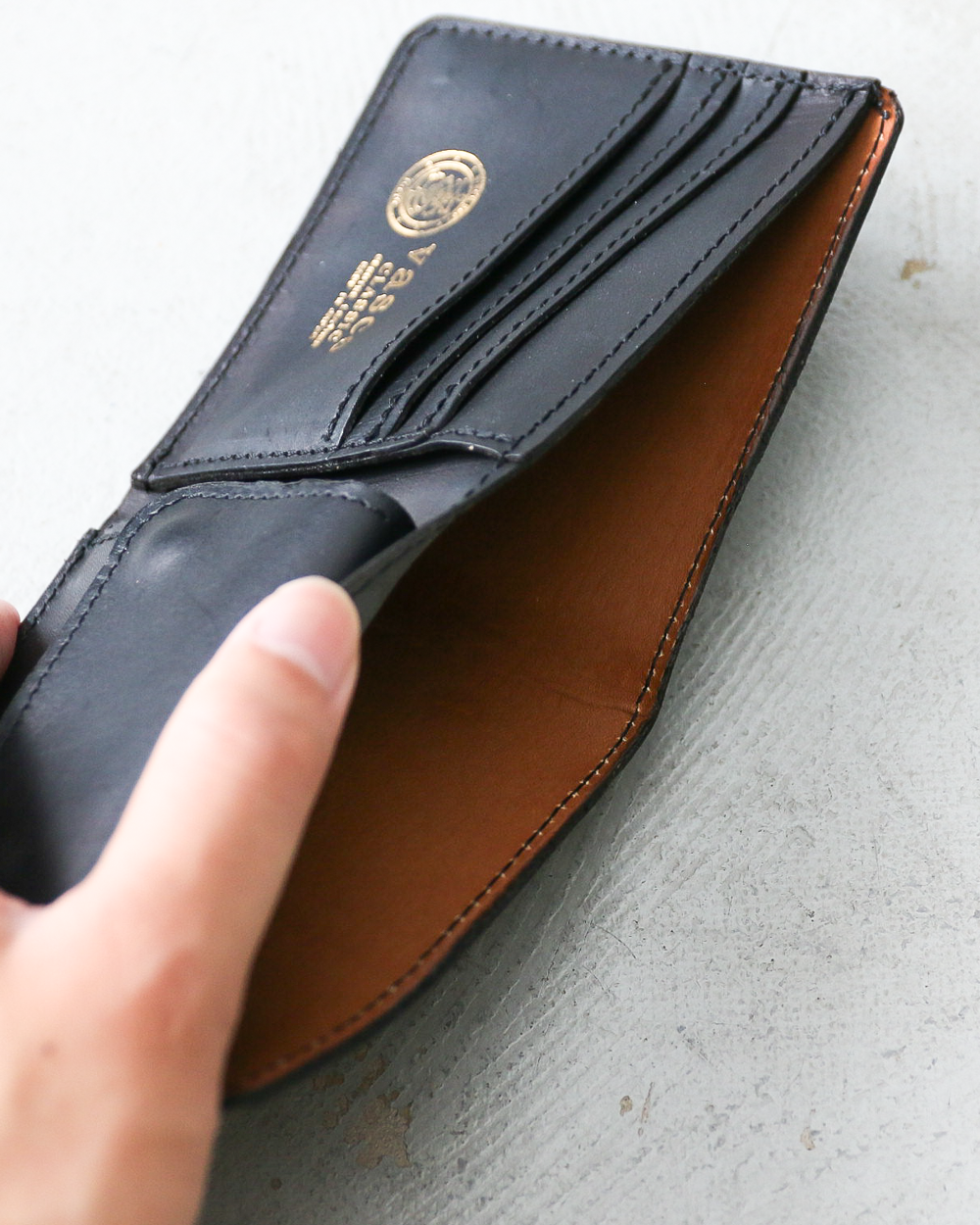 VASCO VSC-700 LEATHER VOYAGE SHORT WALLET NERO(Black)