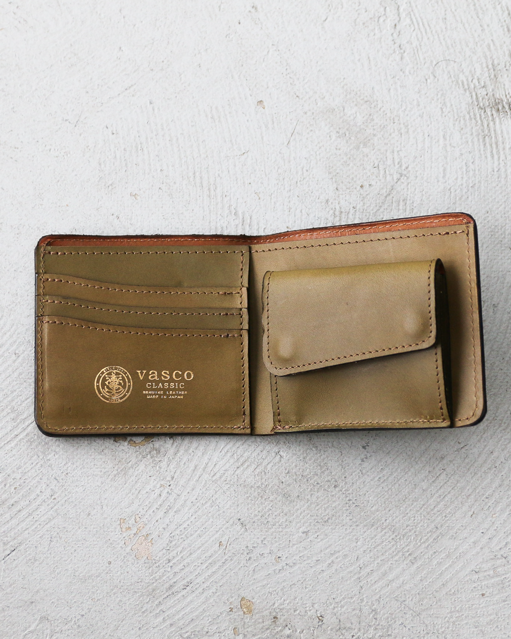VASCO VSC-700 LEATHER VOYAGE SHORT WALLET VERDE(Olive)