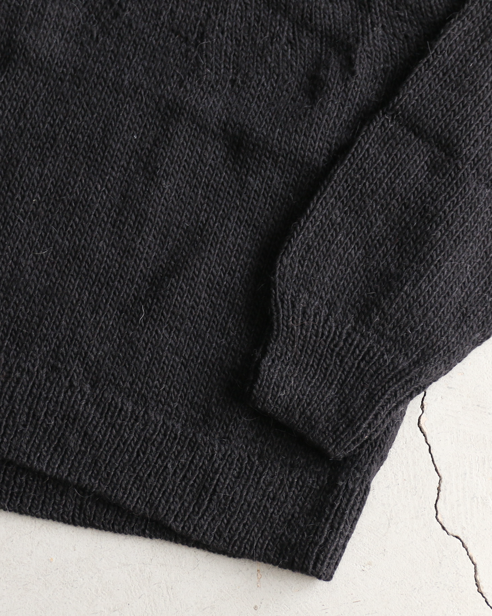 COLIMBO コリンボ ZA-0800 ALPAMAYO ROLL NECK SWEATER Black