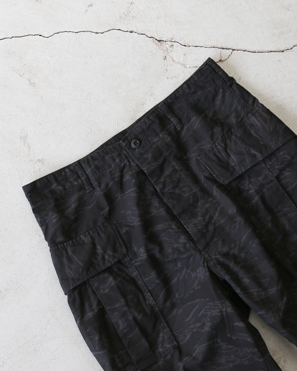 COLIMBO ZB-0222 コリンボ San Diego Harbor Pants "Black Tiger"