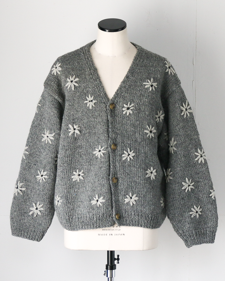 MacMahon Knitting Mills マクマホンニッティングミルズ Button Cardigan-Embroidery