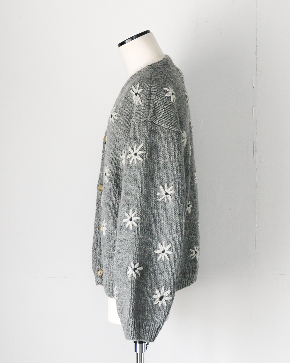 MacMahon Knitting Mills マクマホンニッティングミルズ Button Cardigan-Embroidery