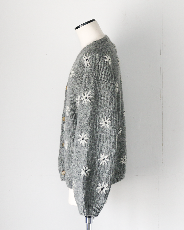 MacMahon Knitting Mills マクマホンニッティングミルズ Button Cardigan-Embroidery