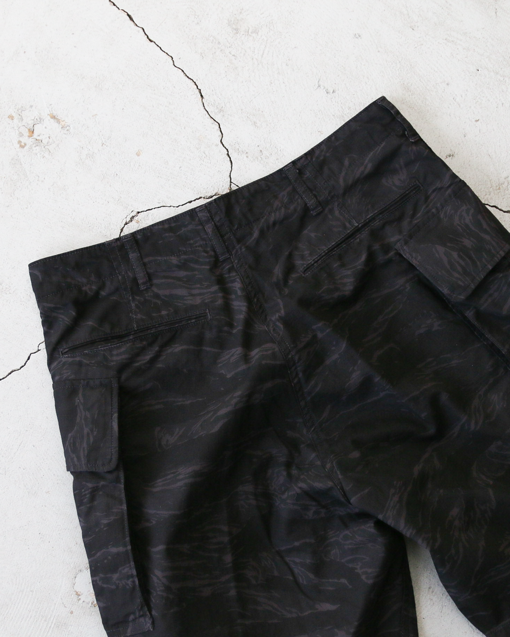 COLIMBO ZB-0222 コリンボ San Diego Harbor Pants "Black Tiger"