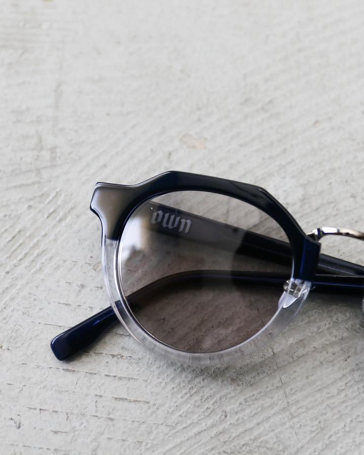OWN EYEWEAR オウンアイウェア 