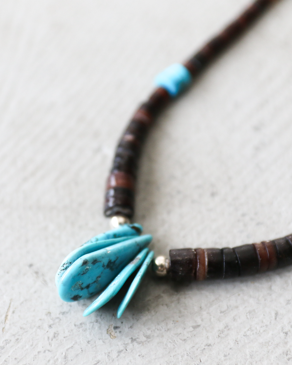 Santo Doming サントドミンゴ族 Heishi Beads Necklace