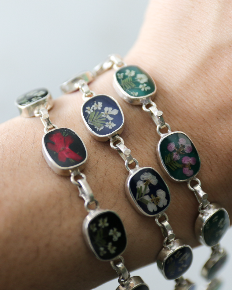 GUSTAVO FLOWER CHAIN BRACELET