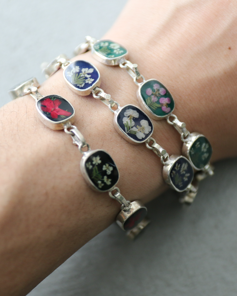 GUSTAVO FLOWER CHAIN BRACELET