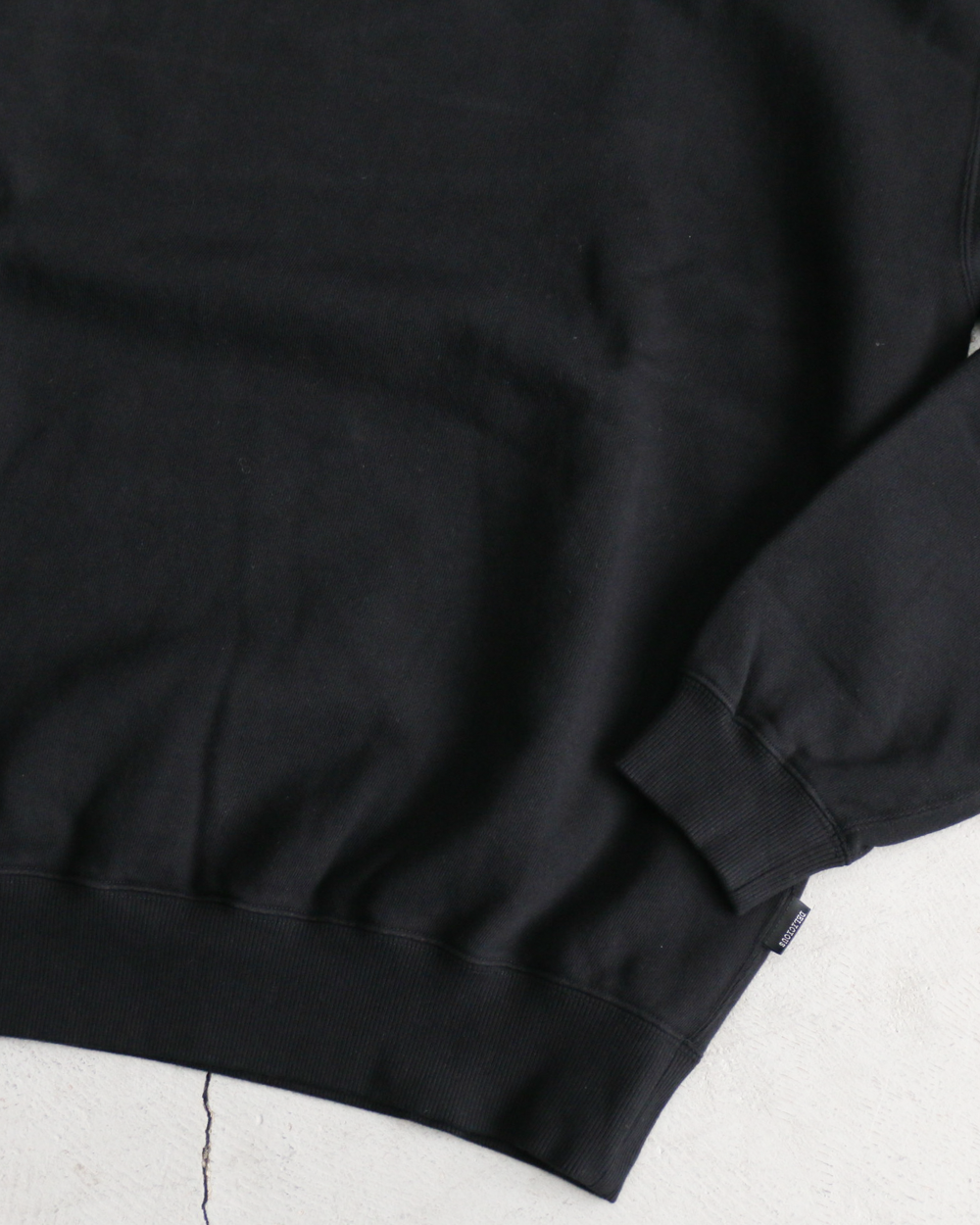 DELICIOUS デリシャス Urban Crew Sweat - BLK