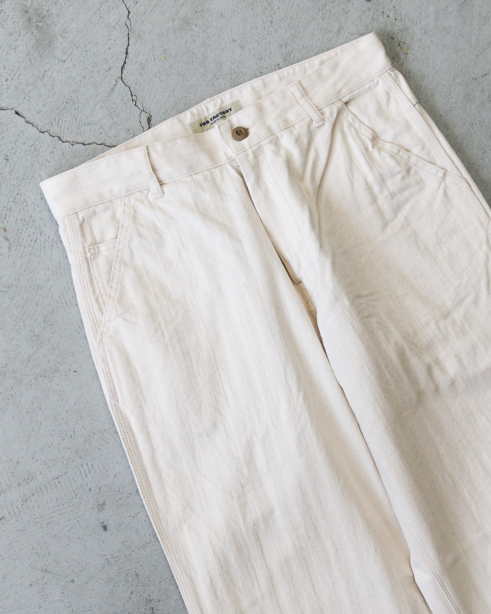 FOB factory エフオービーファクトリー F0485 HERRINGBONE PAINTER PANTS Ecru
