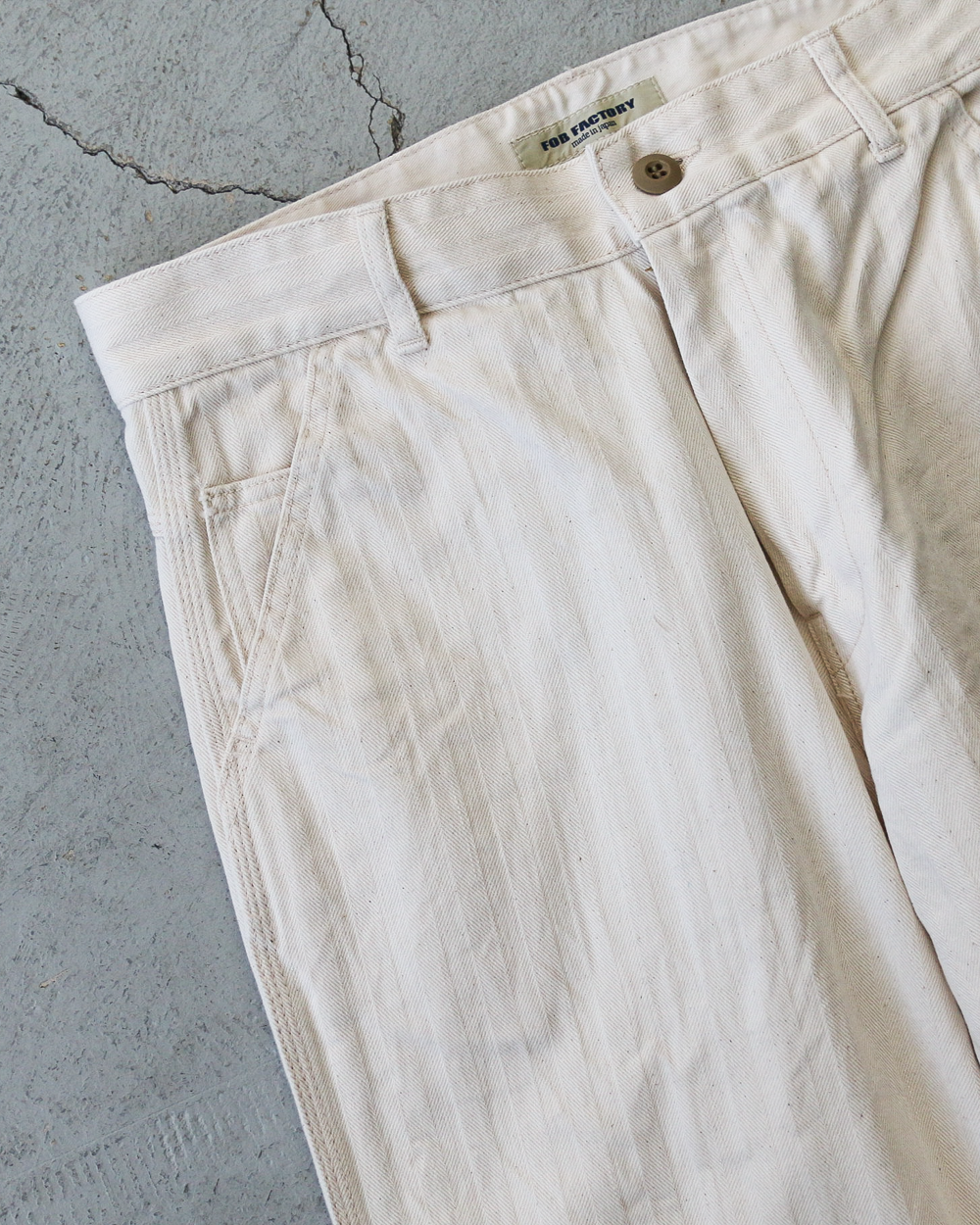 FOB factory エフオービーファクトリー F0485 HERRINGBONE PAINTER PANTS Ecru