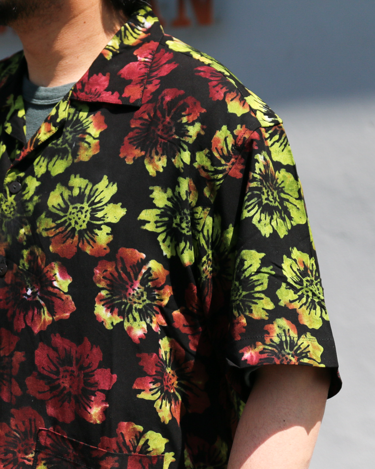 JAWANDI S/S Open Collar shirt Batik Flower