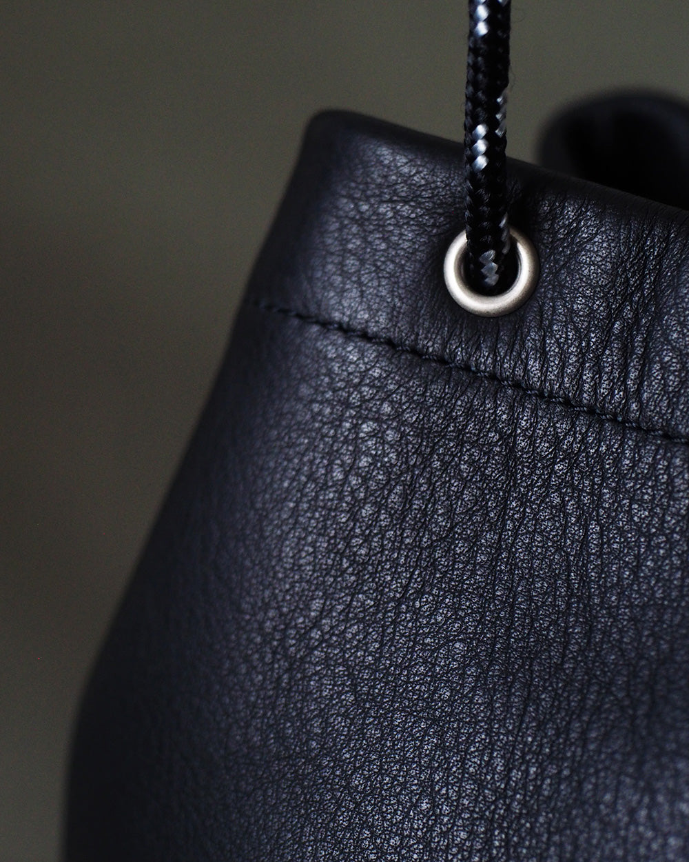 Mr.OLDMAN Leather Drawstring Bag Black