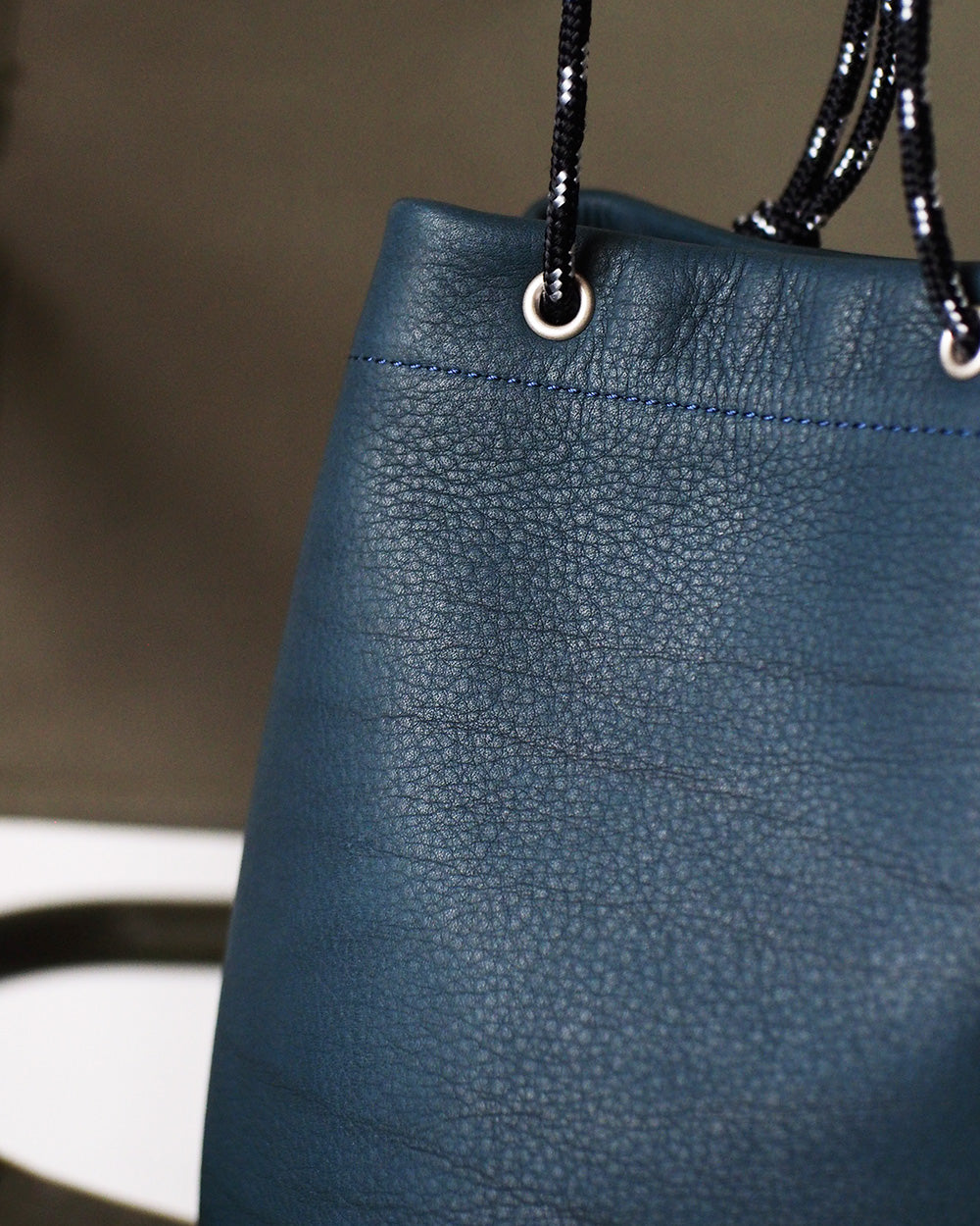 Mr.OLDMAN Leather Drawstring Bag Blue green