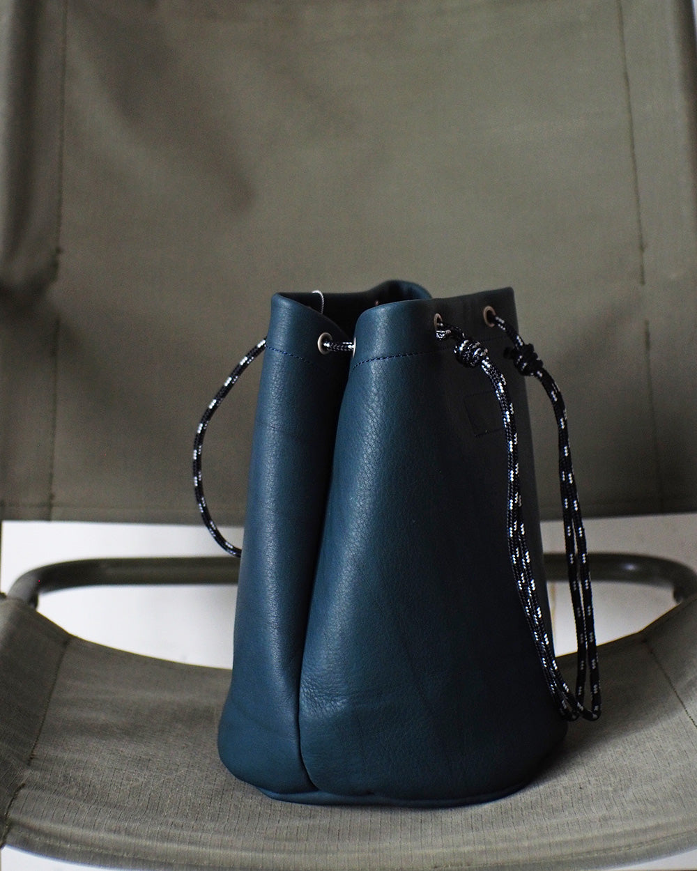 Mr.OLDMAN Leather Drawstring Bag Blue green
