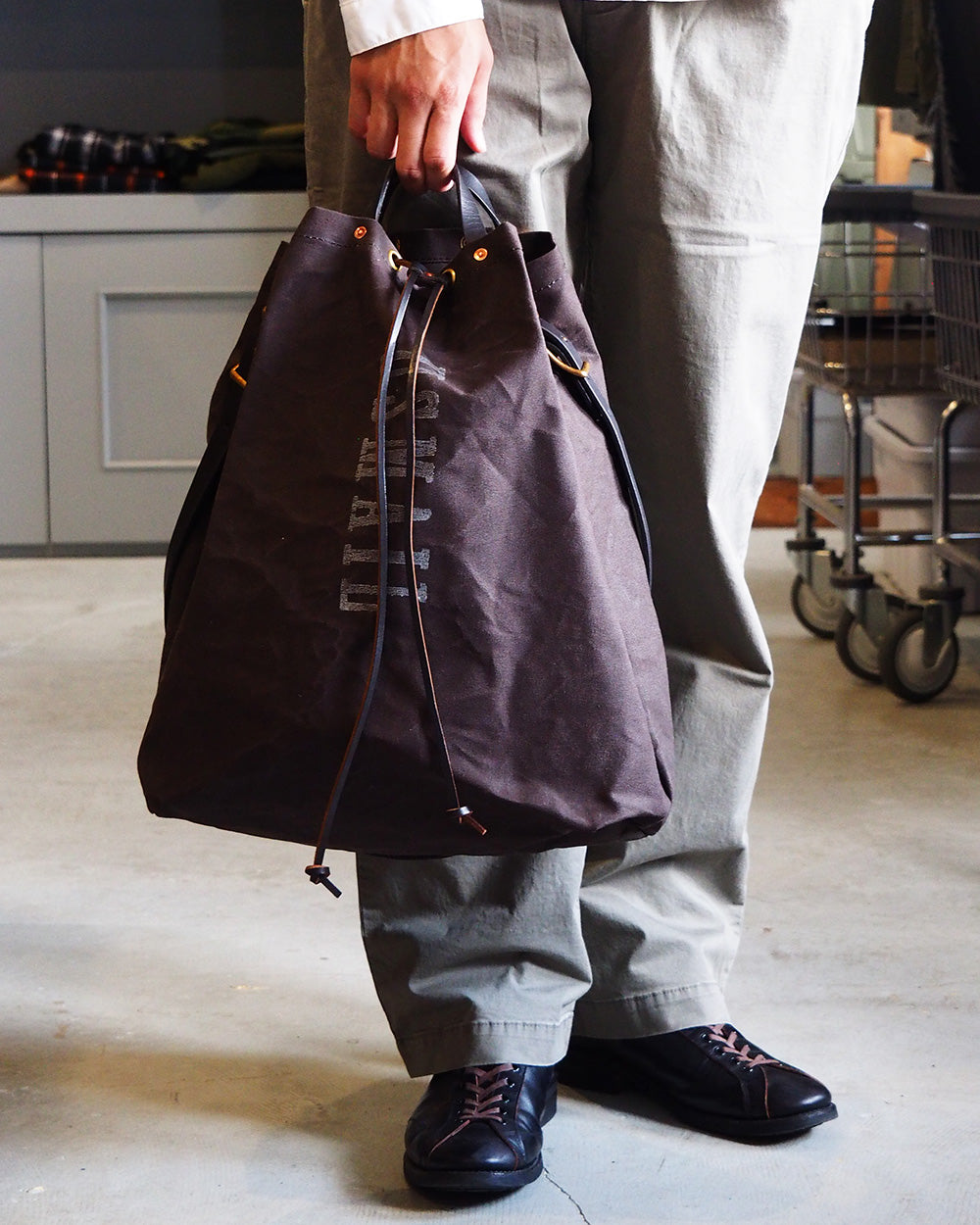 VASCO CANVAS × LEATHER MAIL PURSE BAG LARGE VS-211 Black