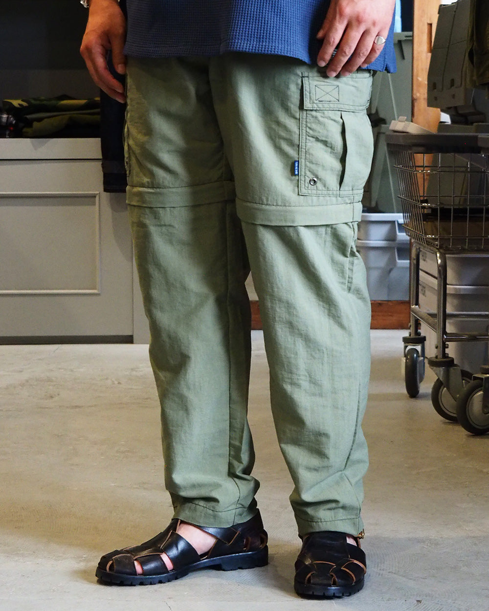 TURN ME ON Separate Cargo Pants Olive