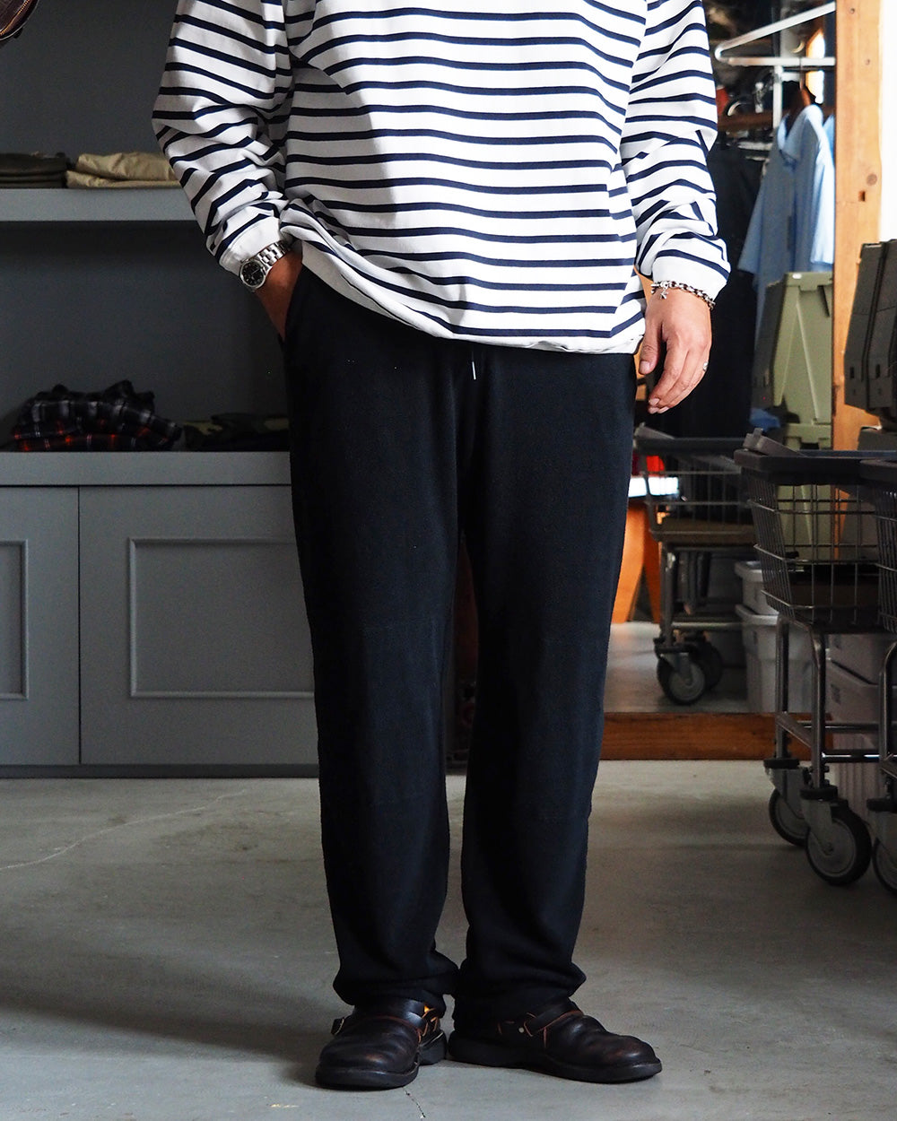 TURN ME ON ターンミーオン Raffi Pile W knee Easy Pants Black