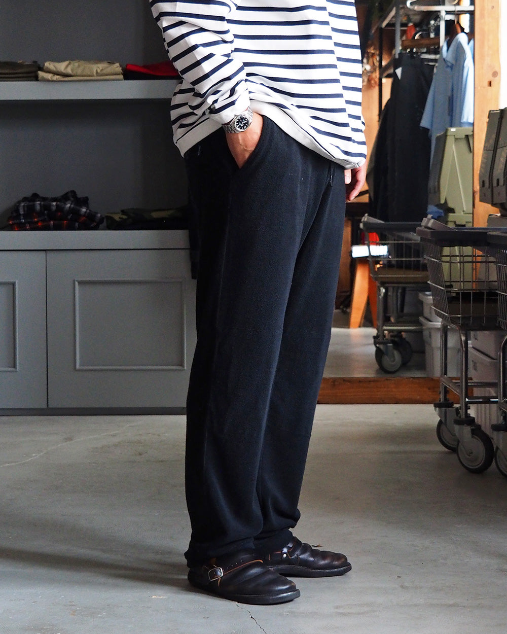 TURN ME ON ターンミーオン Raffi Pile W knee Easy Pants Black
