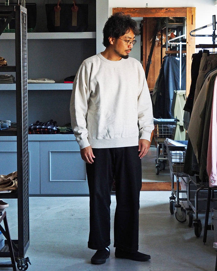 VICTORIA ATHLETICS ヴィクトリアアスレチックス CREWNECK SWEAT Egg