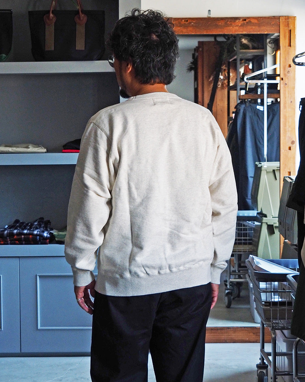 VICTORIA ATHLETICS ヴィクトリアアスレチックス CREWNECK SWEAT Egg