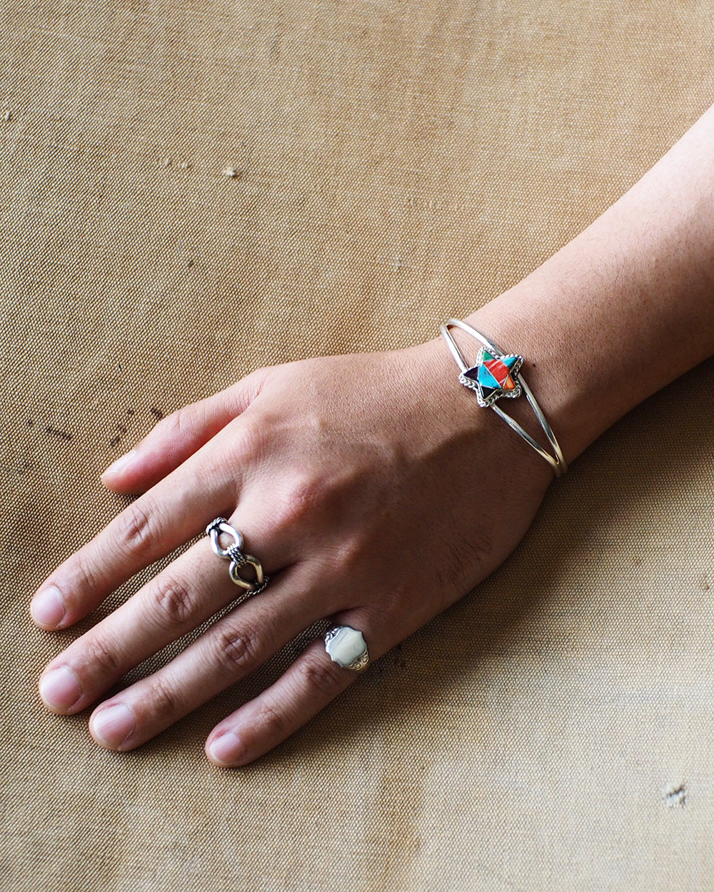 James Maygoats ジェームスメイゴート Navajo Mosaic Inlay Star Bangle B