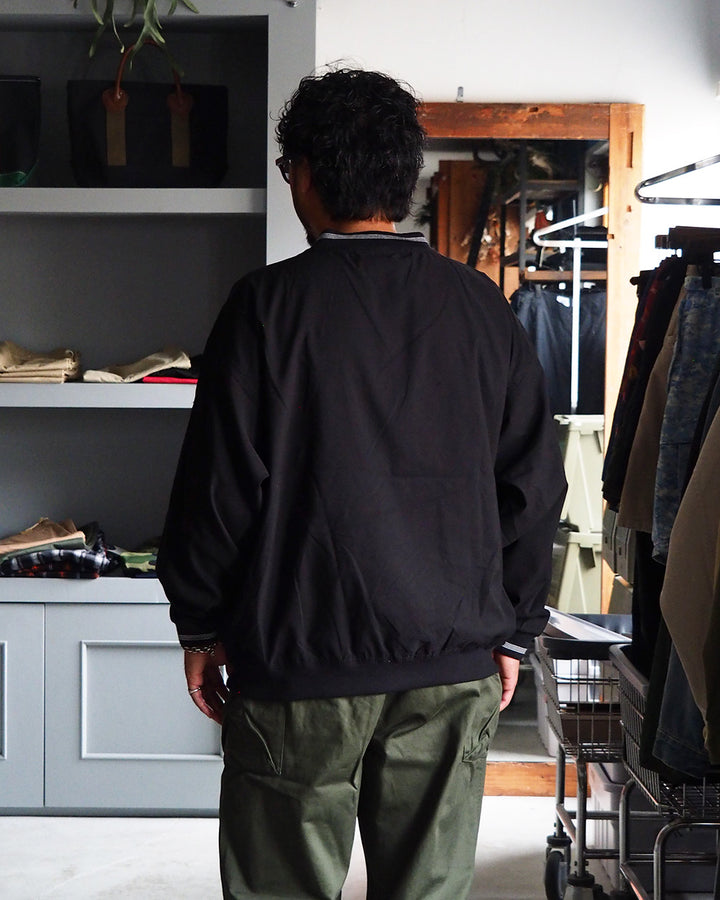 AKWA アクワ Microfiber Windshirt Cross Neck Pullover Black