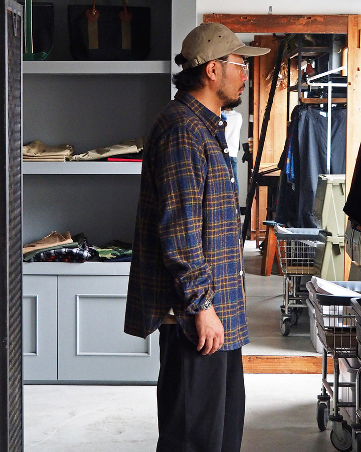 CORONA コロナ CS001 NAVY 1POCKET SHIRT / Navy × Green