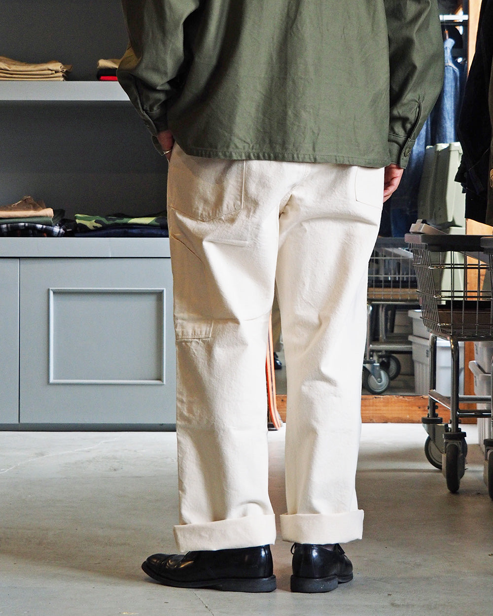 necessary or unnecessary ネセサリーオアアンネセサリー PAINTER SPINDLE &