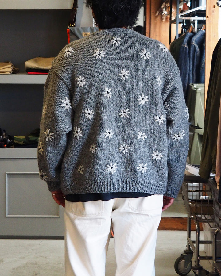 MacMahon Knitting Mills マクマホンニッティングミルズ Button Cardigan-Embroidery