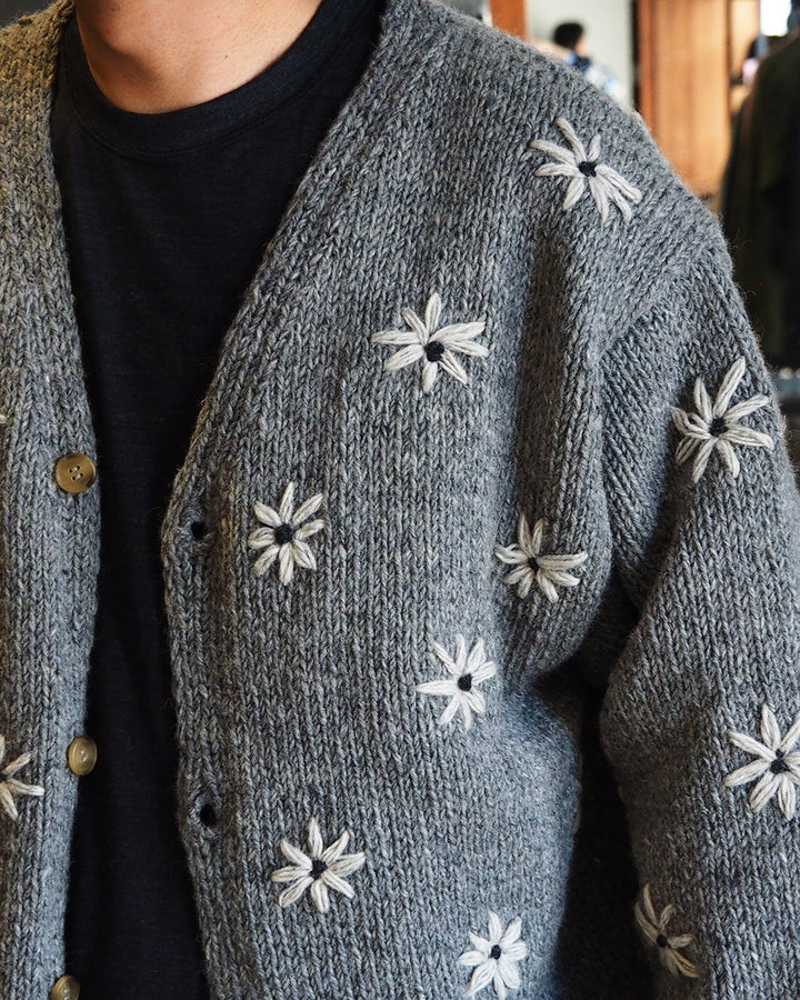 MacMahon Knitting Mills マクマホンニッティングミルズ Button Cardigan-Embroidery