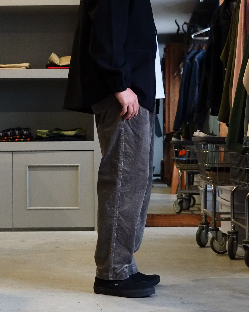 DELICIOUS デリシャス Corduroy Easy Pants - GRY