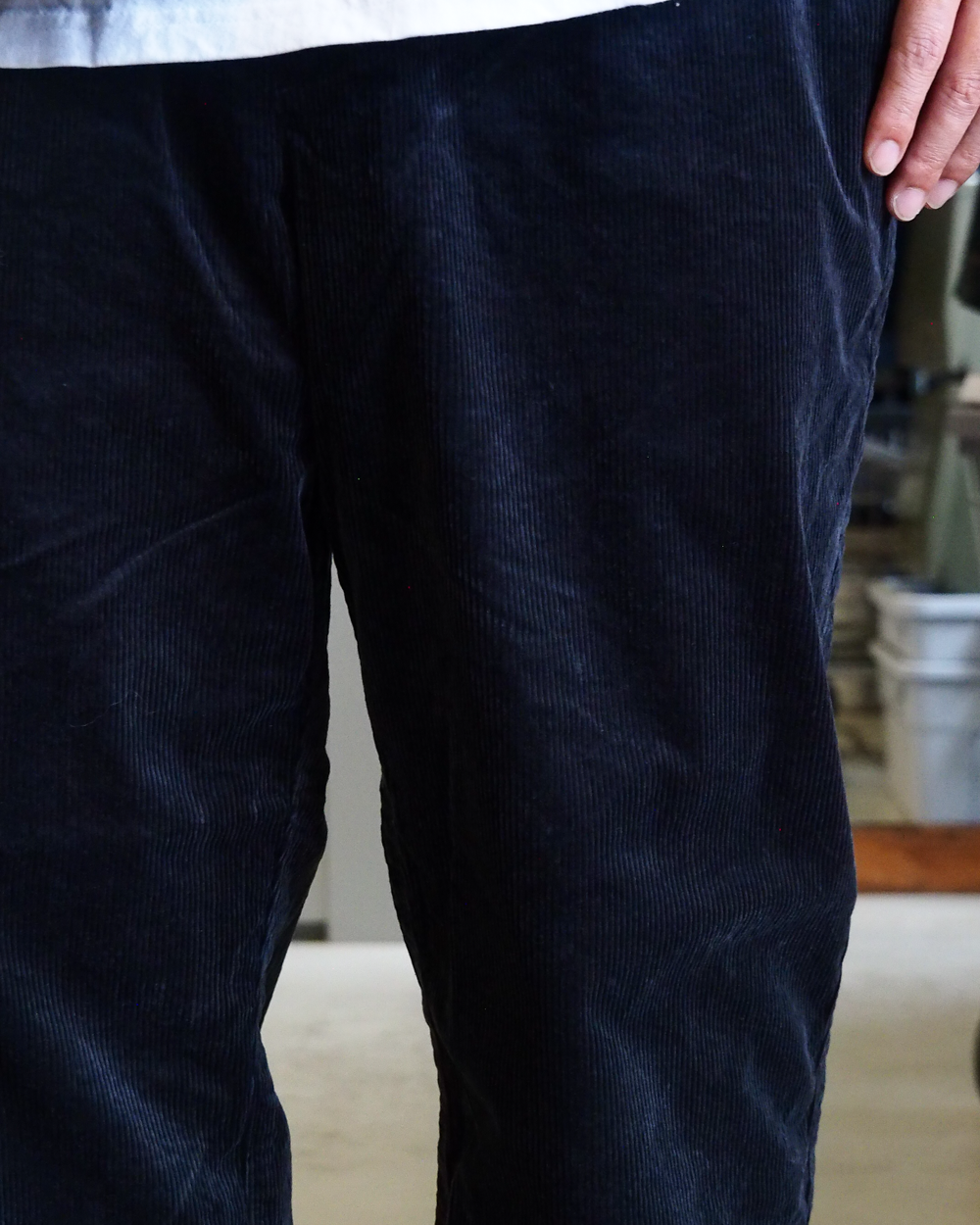 DELICIOUS デリシャス Corduroy Easy Pants - BLK